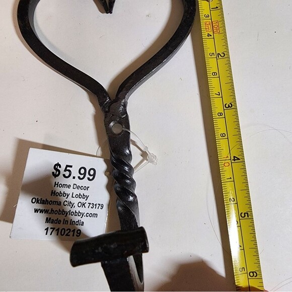 WALL HOOKS 4 in a bundle - Picture 9 of 10